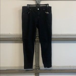 Women’s Skinny Jeans